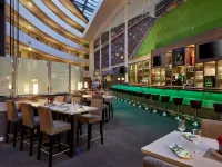 The Curve Hotel BayArena Hotels near فليتار