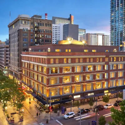 Courtyard Denver Downtown Hotels near 16th Street Mall