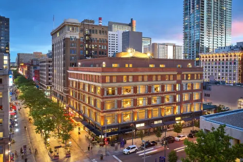 Courtyard Denver Downtown - 3-Star