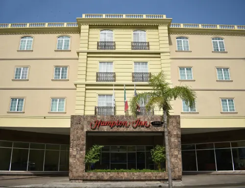 Hampton Inn by Hilton Tampico – Zona Dorada - Gym
