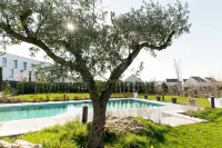 Hotel Dali Val d'Europe Tapestry Collection by Hilton - Pool