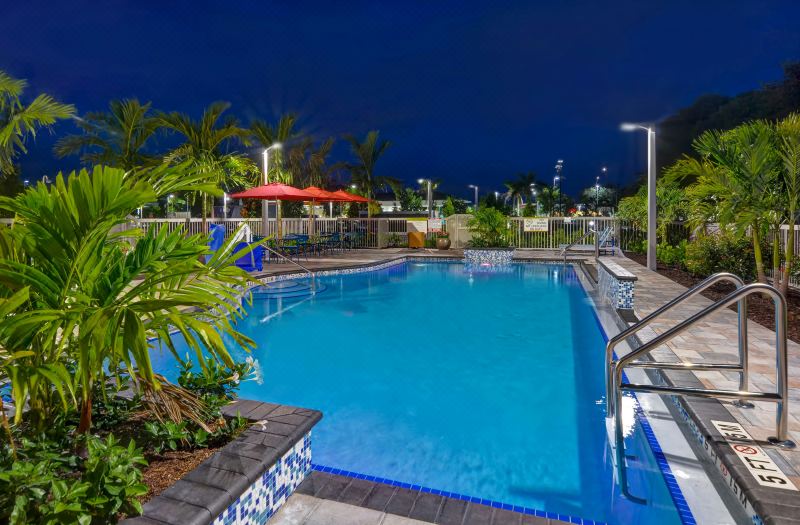 Home2 Suites by Hilton Naples I-75 Pine Ridge Road photo 2