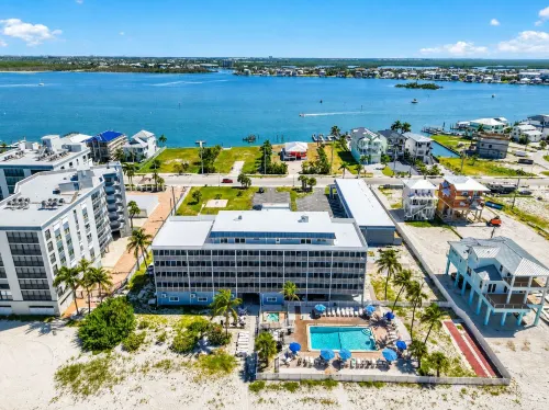 Windward Passage Resort - Sea View