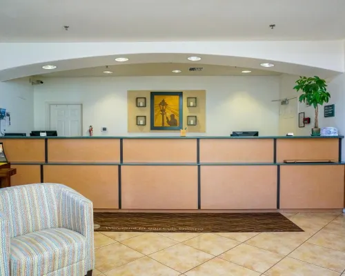 Lamplighter Inn & Suites Public Areas Photos