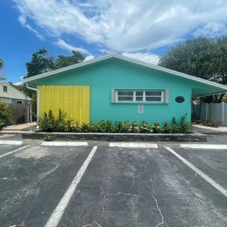 Cozy Apt in the Heart of Deerfield Beach – Less Than 5-Min Walk to the Ocean