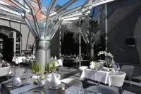 Hotel la Reine - balcón