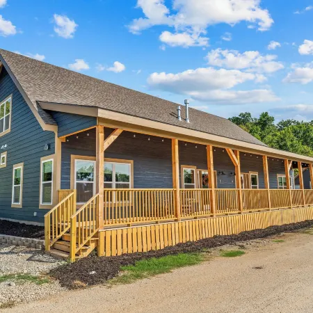 Ember Shoals Resort | On the White River, Cotter AR