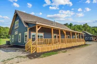 Ember Shoals Resort | On the White River, Cotter AR - Feriehus