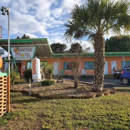 Orange Motel