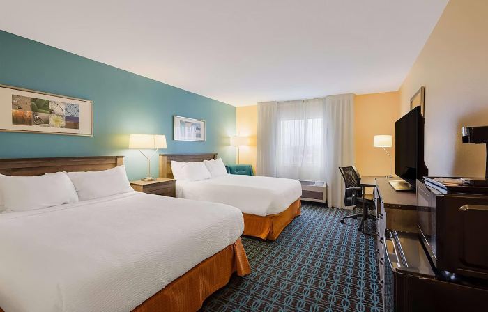 AmericInn by Wyndham Minot