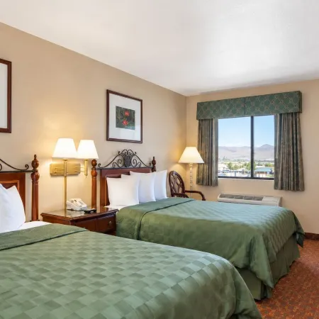 Days Inn by Wyndham Kingman East