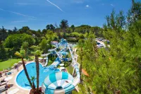 Hotel Gran Garbi & AquaSplash - ติดทะเล