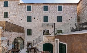 Historic Plaza Varos Split - Housity