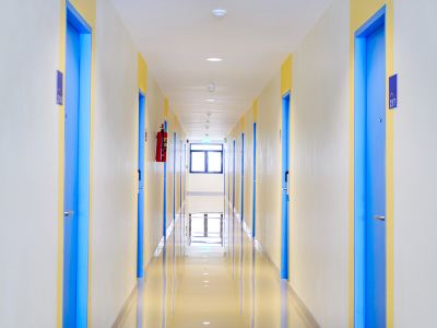 廊下 ホップ イン サケーオの写真