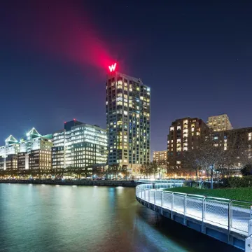 W Hoboken Отели рядом с достопримечательностью «Washington St»