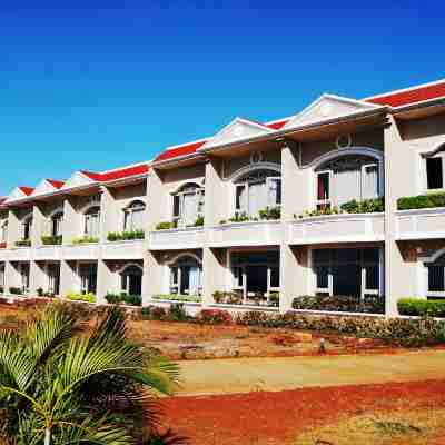 Kohinoor Samudra Beach Resort Hotel Exterior