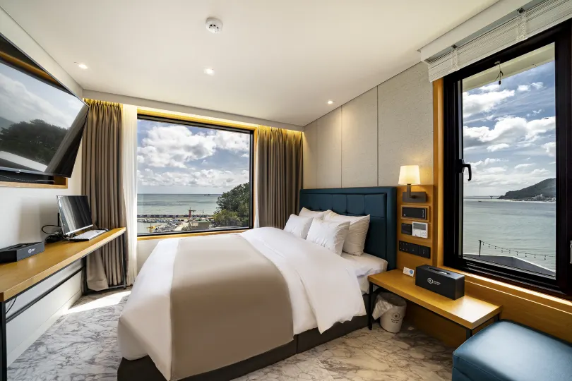 Busan Songjeong Brooks Hotel