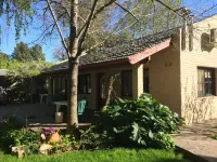 El Colibrí Cabañas de la Naturaleza Hotels in Trelew