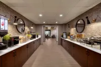 Microtel Inn & Suites by Wyndham Weyburn - breakfast