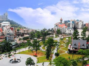 香山飯店炭道