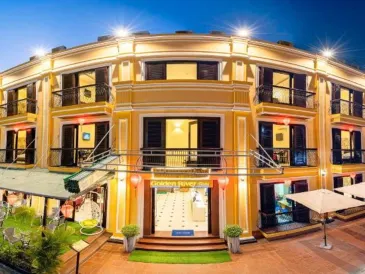 Khách sạn Sông Vàng