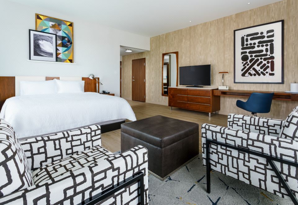 햄프턴 인 & 스위트 by 힐튼 산타 모니카