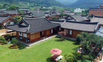 사계절해오름한옥펜션 썸네일