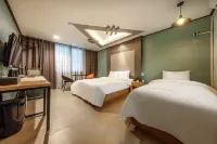Changwon Bonggok-Dong Roll Hoteles en Changwon-si