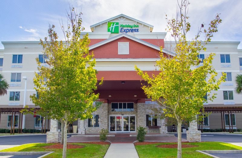 Holiday Inn Express & Suites Palm BAY by IHG