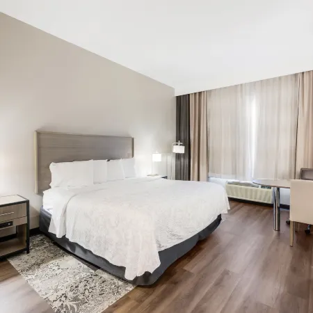 Red Roof Plus+ & Suites Birmingham - Bessemer