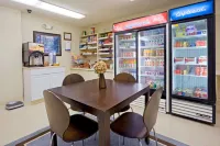 費城-芒特勞雷爾索尼斯塔簡單套房飯店