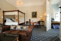 Hvedholm Slotshotel Hotels in Millinge