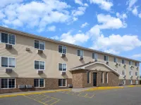 Super 8 by Wyndham Clinton Hotels in der Nähe von Clinton Community College