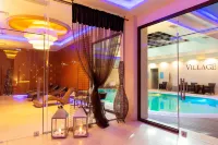 Mediterranean Village Hotel & Spa - Bãi biển