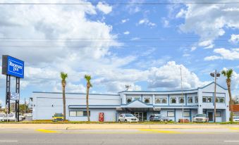 Rodeway Inn - Housity