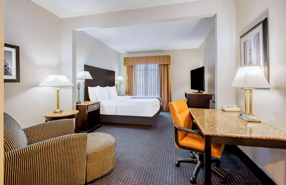 費城芒特勞雷爾拉昆塔温德姆套房酒店