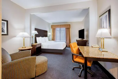 La Quinta Inn & Suites by Wyndham Mt. Laurel - Philadelphia Hotels in Mount Laurel