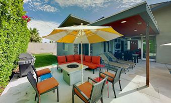 3Br/3ba All En-Suites W Pool and Jacuzzi - Walk to Demuth Park 3 Bedroom Home