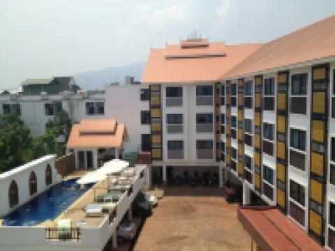 旺布拉帕大飯店 Best Armani Collection International附近的飯店