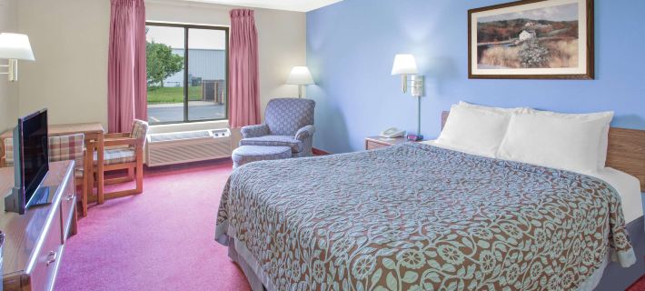 Days Inn by Wyndham Madison NE/Windsor Hotels in Dane County