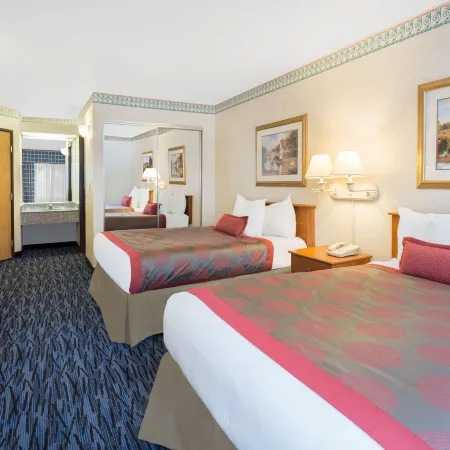 Ramada by Wyndham Kent Seattle Area