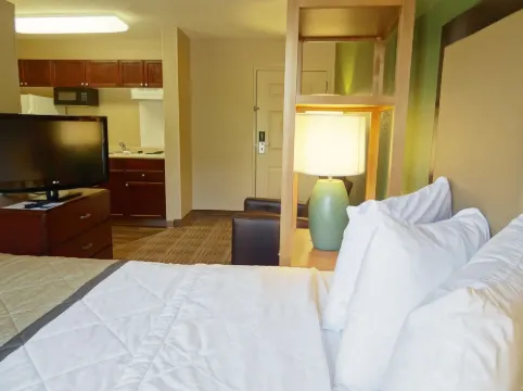 Sonesta Simply Suites Stafford