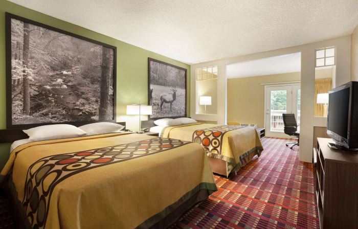 Super 8 by Wyndham Cherokee