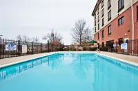 Holiday Inn Express & Suites Greenville-Downtown Hotels in Travelers Rest