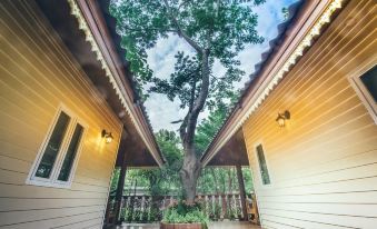 Baan Nam Pen Resort