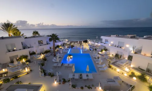 Lani's Suites de Luxe - Adults Only