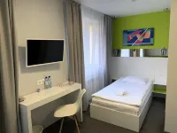 Maksim Park-Hotel Hotels in Sysertskiy rayon