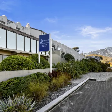 Copthorne Hotel and Apartments Queenstown Lakeview Отели рядом с достопримечательностью «Пивоварня Altitude Brewing»