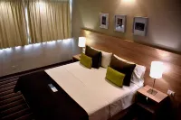 Hotel Tower Inn & Suites