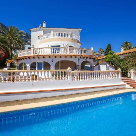Villa Polonia Mouche